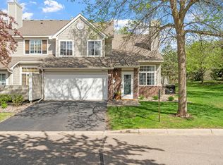 8865 Branson Dr, Inver Grove Heights, MN 55076
