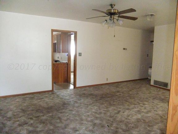 4th image of 2228 Evergreen St