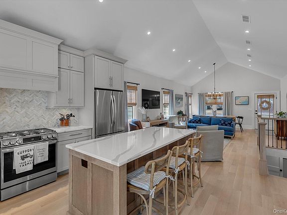 4th image of 1305 Sigsbee Road
