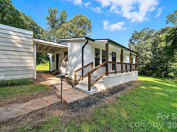 4th image of 104 Glenn Oaks Dr