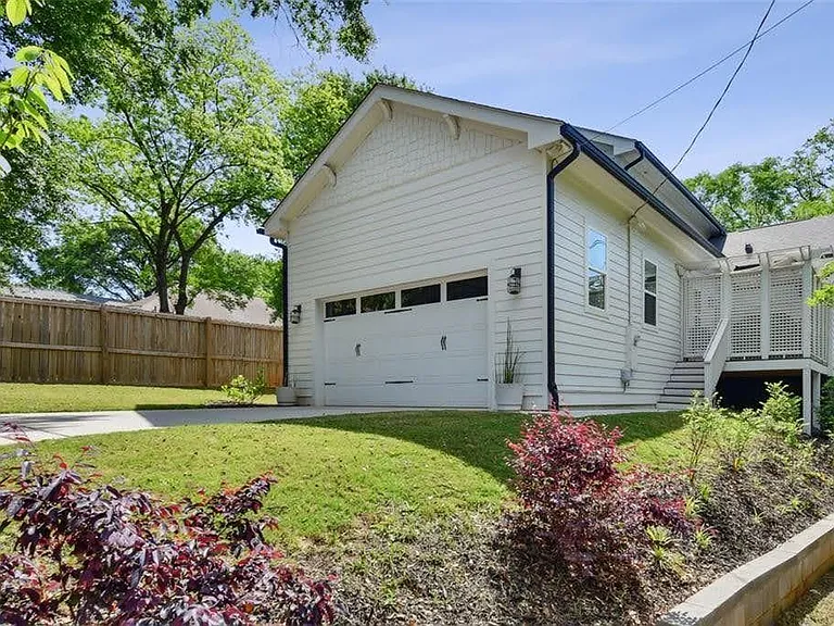 1237 Milton Ter SE — Photo 35