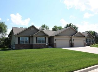 52 Marmac Ct, Galesburg, IL