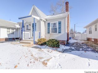 2052 N 5th St, Springfield, IL 62702