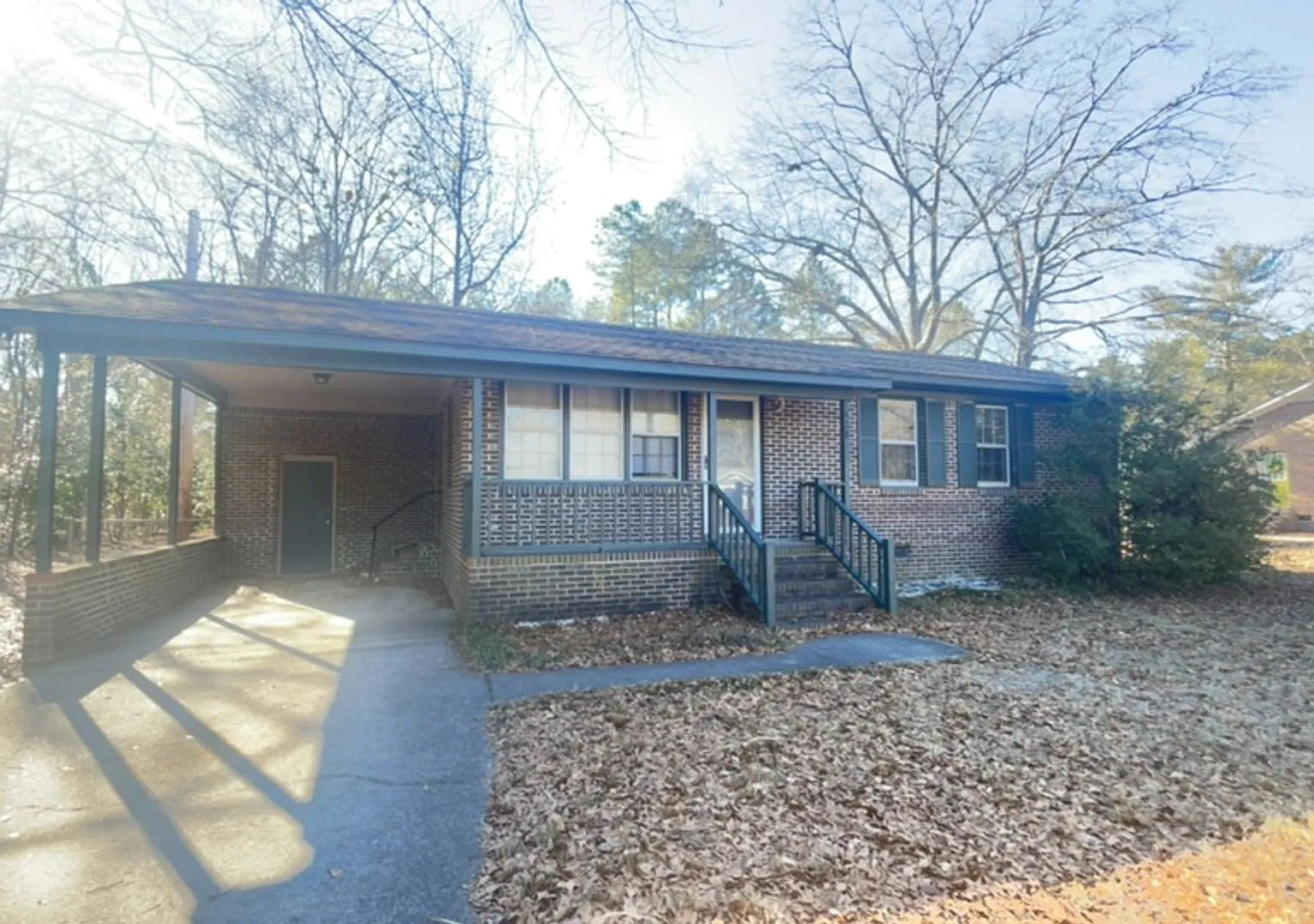 3 bed, 964 sqft, $1,300 — Photo 1