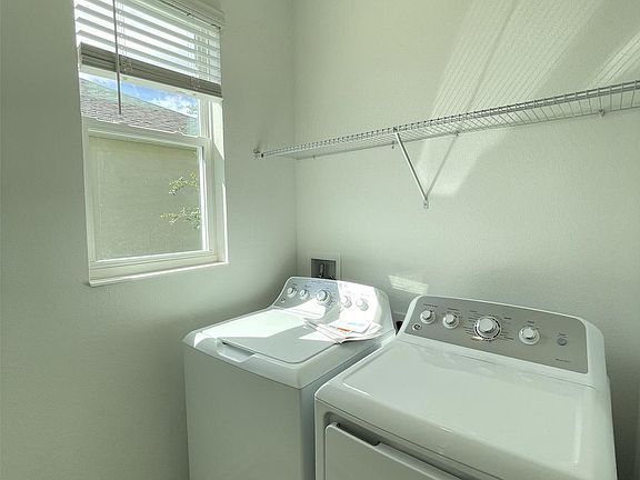 5th image of 11434 Great Rock St