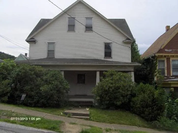 9 Deer St photo 1
