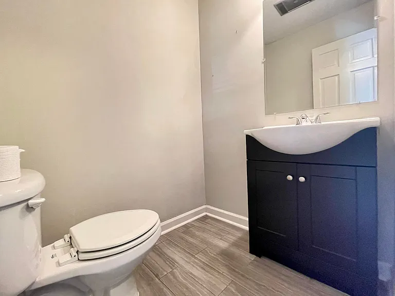 223 Raintree Ln — Photo 13