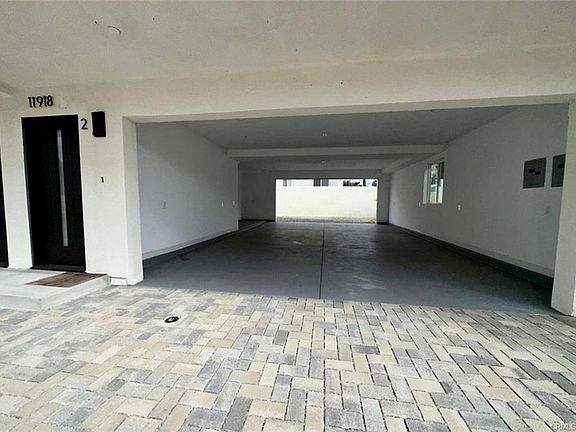 5th image of 11918 Dehougne St #2