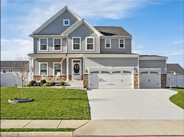 562 Anna Mae Cir, Newport News, VA 23602