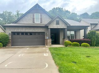 301 Shoally Ln, Greenville, SC 29607