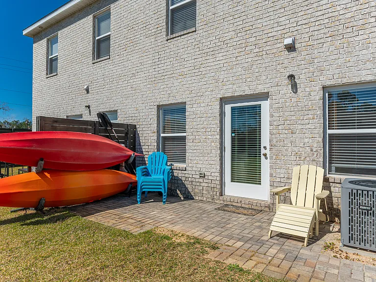 1802 Stable Ln #B2 — Photo 22