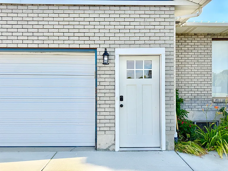 1354 W Jordan Hills Dr — Photo 13