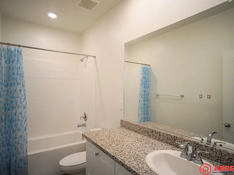 7320 Lago Puccini St — Photo 4