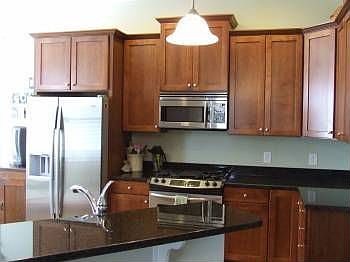 3rd image of 3664 Sable Palm Ln SE