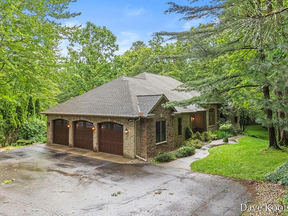 1st image of 5133 Streamside Ct NE
