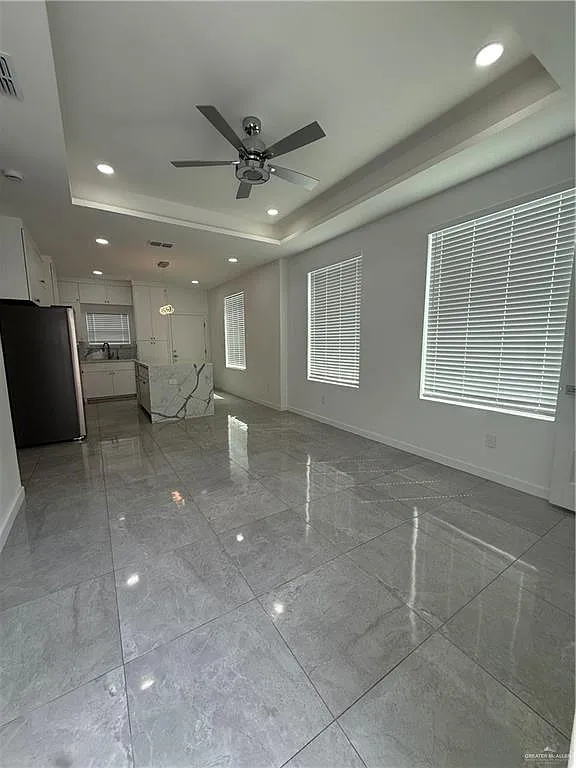 2 bed, 2.0 bath, 1080 sqft, $1,300 — Photo 2