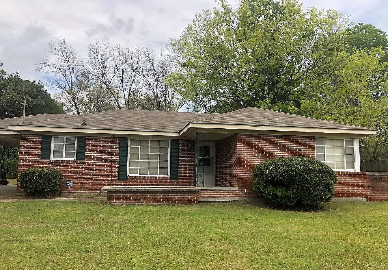 3 bed, 1800 sqft, $750 — Photo 1