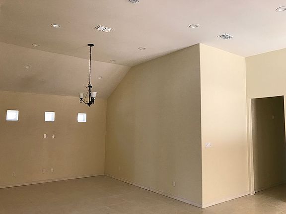 5th image of 510 Cardinal Ave