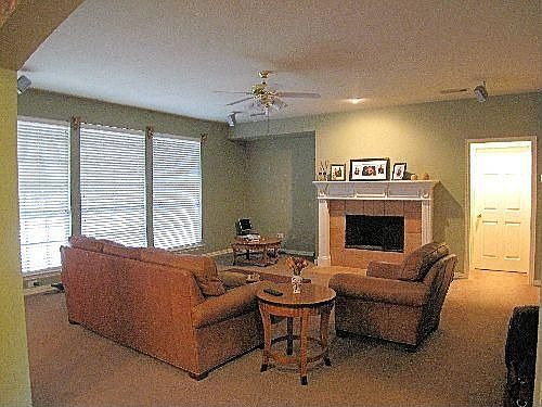 3rd image of 4121 Sandra Lynn Dr