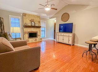 110 Darteze Dr, Lafayette, LA 70508