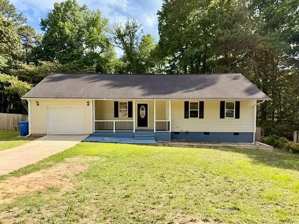 9315 Castle Falls Cir, Fayetteville, NC 28314