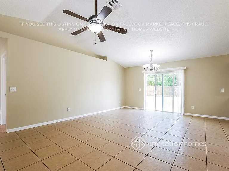 2830 Chalmer St — Photo 3