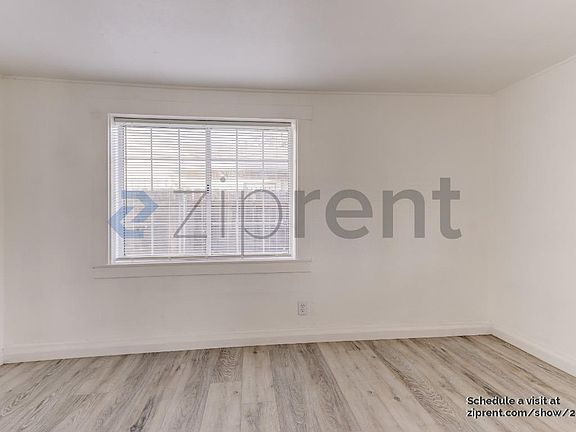 3rd image of 3829 Belden St