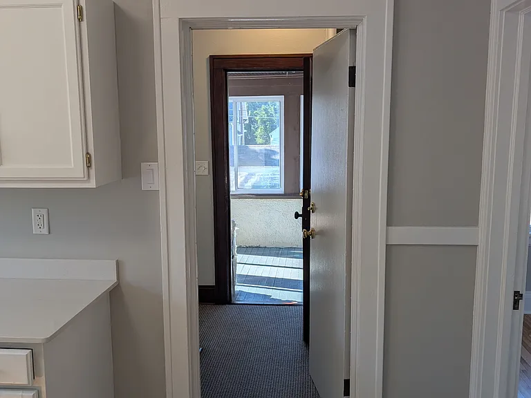 1298 Marshall Ave — Photo 14