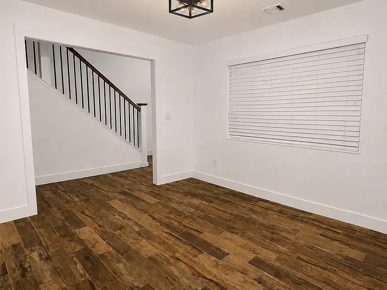 1856 N Cota Ln — Photo 4