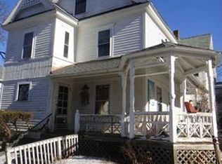 24 Wayne St, Worcester, MA 01603