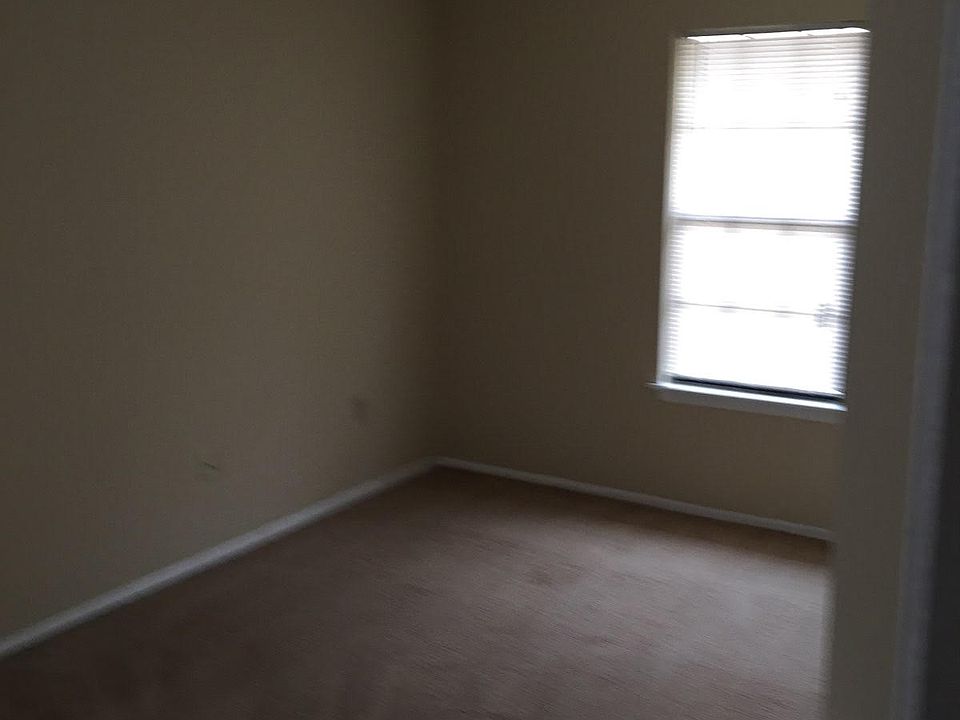 2nd image of 4322 Rue De Belle Maison APT C
