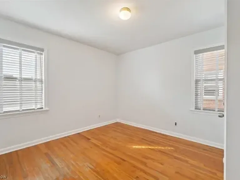8211 Whittington Dr — Photo 15
