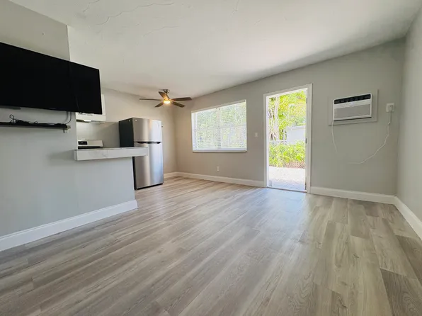 1201 NE 15th Ave APT 7, Fort Lauderdale, FL 33304