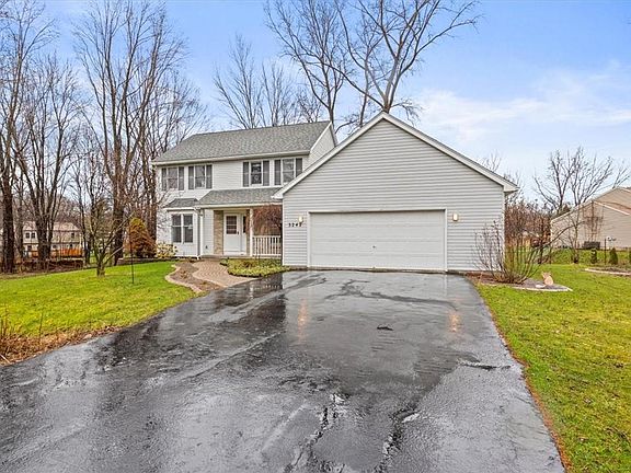 3rd image of 3242 Leeward Cir