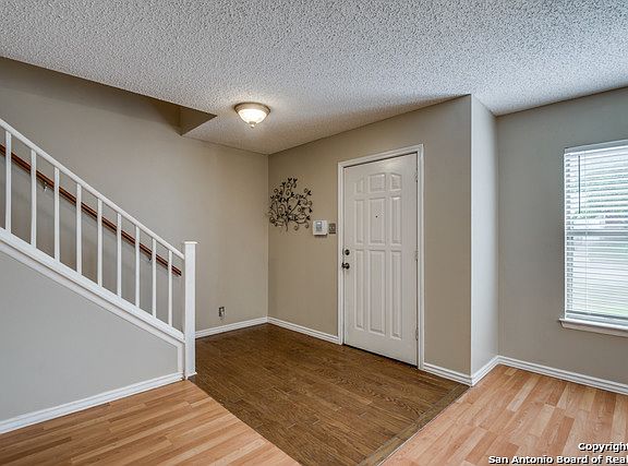 3rd image of 15739 Lomita Springs Dr
