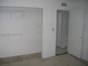 1st image of 4171 Lakeside Dr