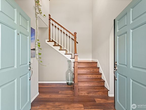 3rd image of 1715 Eagleridge Drive
