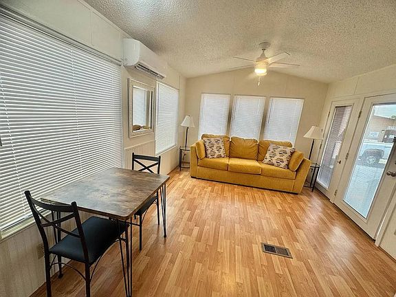 5th image of 5510 E 32nd St #14