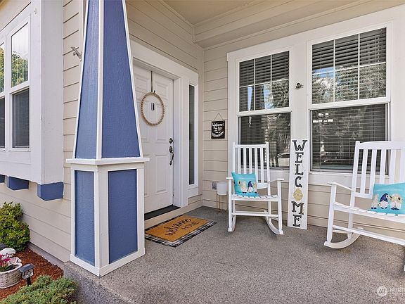 4th image of 18111 97th Avenue Ct E