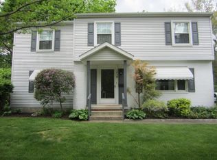 1512 Rowles Dr, Akron, OH 44313