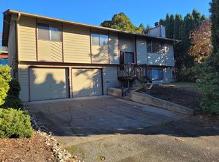 13026 37th Ave NE, Seattle, WA 98125