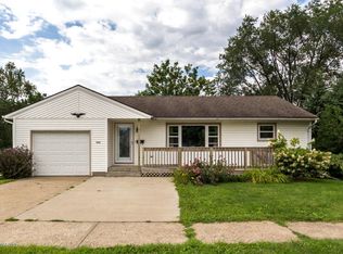 408 S 7th St, Lake City, MN 55041