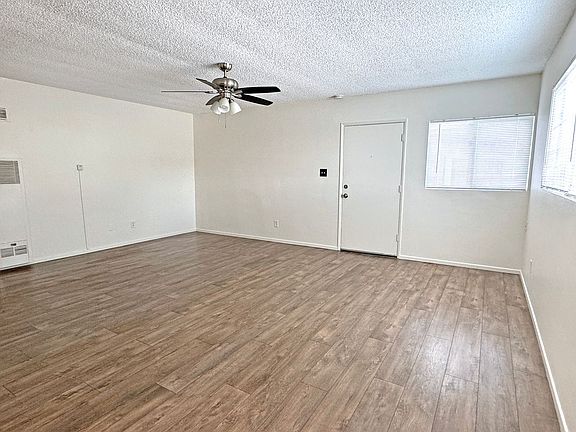 4th image of 3460 E 67th St #4
