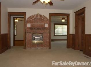 207 N 2nd St, Secor, IL 61771