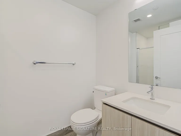 799 The Queensway #820 — Photo 11