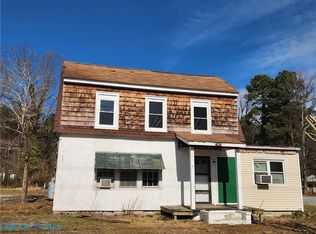 17417 General Puller Hwy, Deltaville, VA 23043