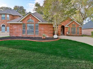 5937 Riverbend Pl, Fort Worth, TX 76112