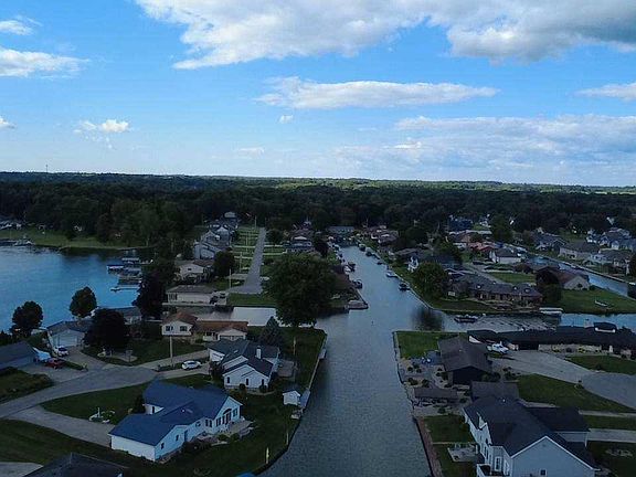 2nd image of 25189 Aqua Dr