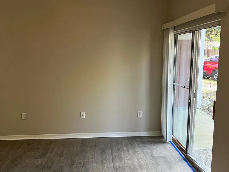 2025 Erving Cir #104 — Photo 10