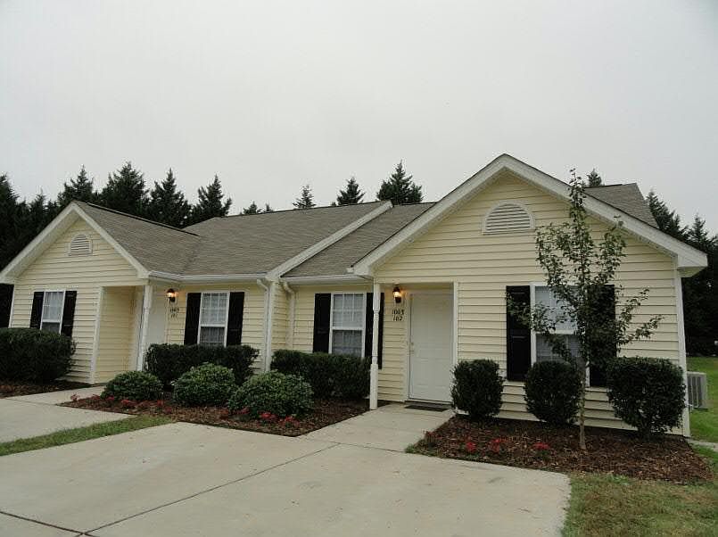 1st image of 1003 N King Charles Rd #102